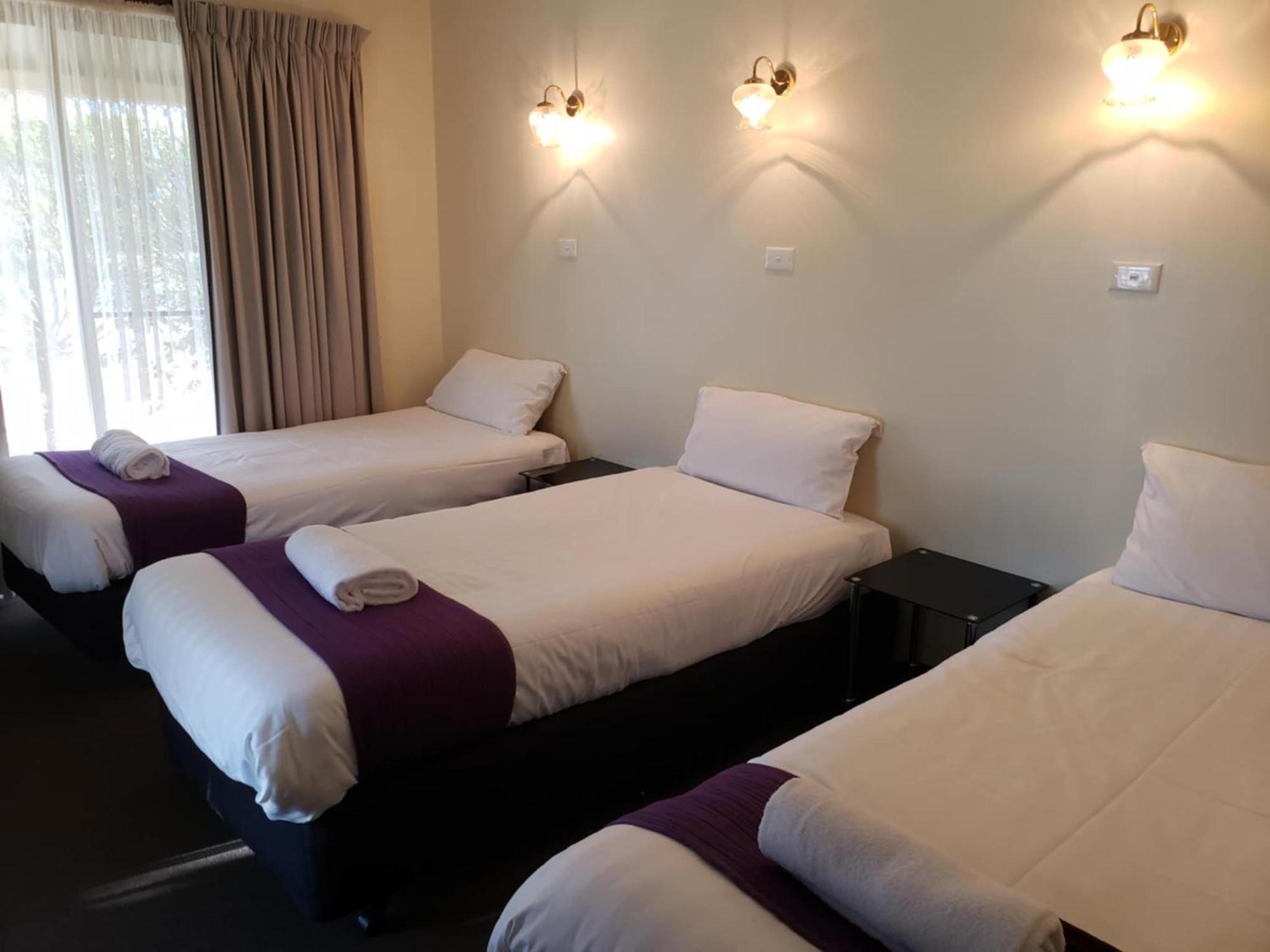 Balranald Motor Inn Oda fotoğraf